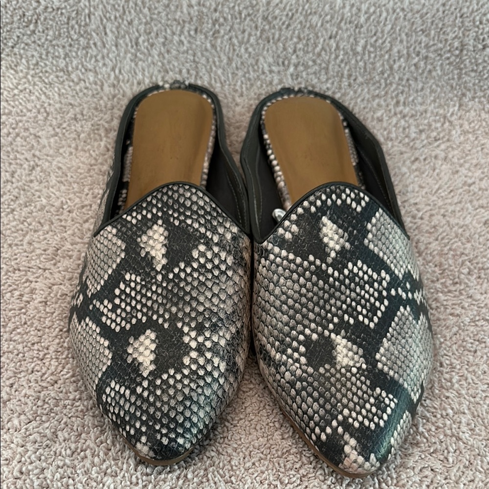 Women's Black and White Snake Print Mules